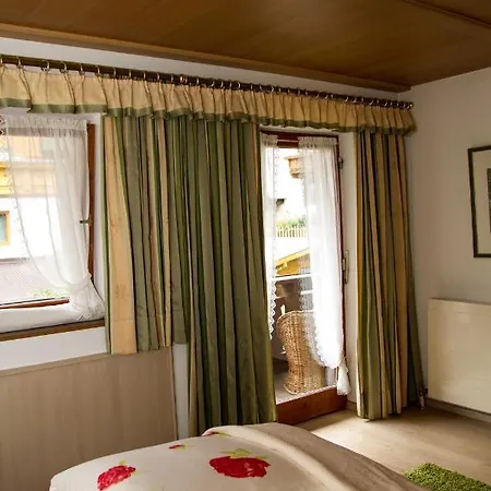 Haus Niederegger Apartman Finkenberg